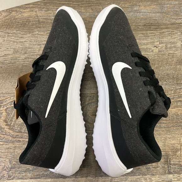 NWT Nike Victory G Lite Golf Shoes Size 8.5 main image 3